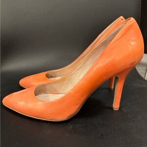 Vince Camuto Orange Leather Pointed-Toe Stiletto Pumps